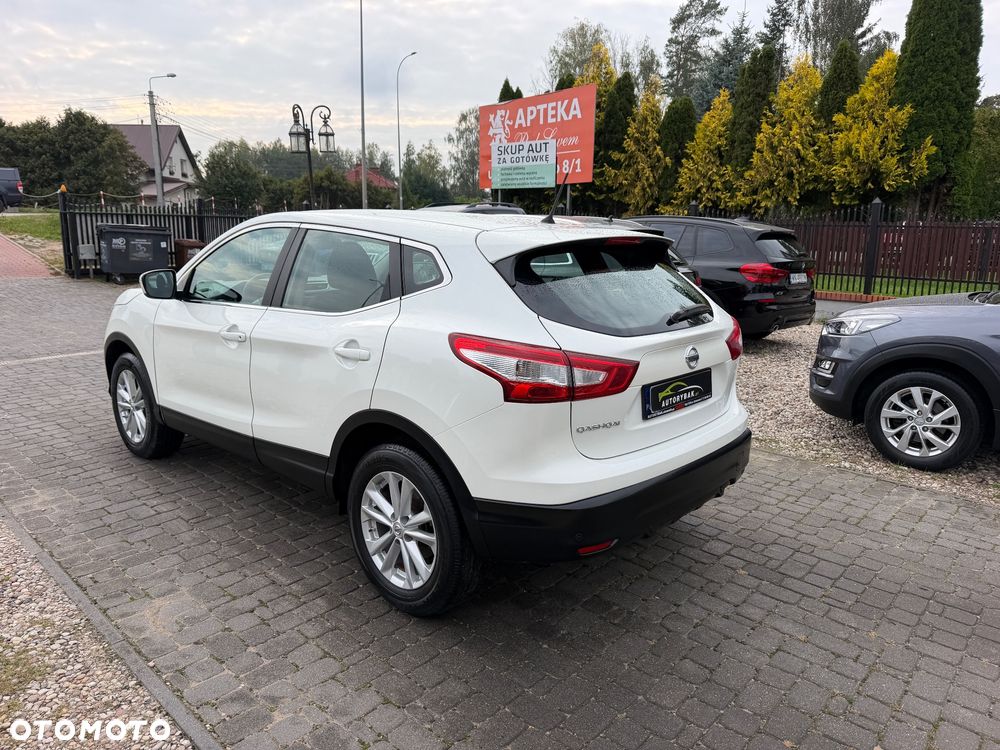 Nissan Qashqai 1.2 DIG-T N-Connecta EU6 - 30