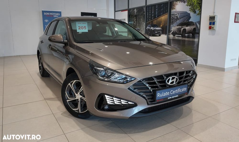 Hyundai i30 1.5 110CP M/T Highway - 2