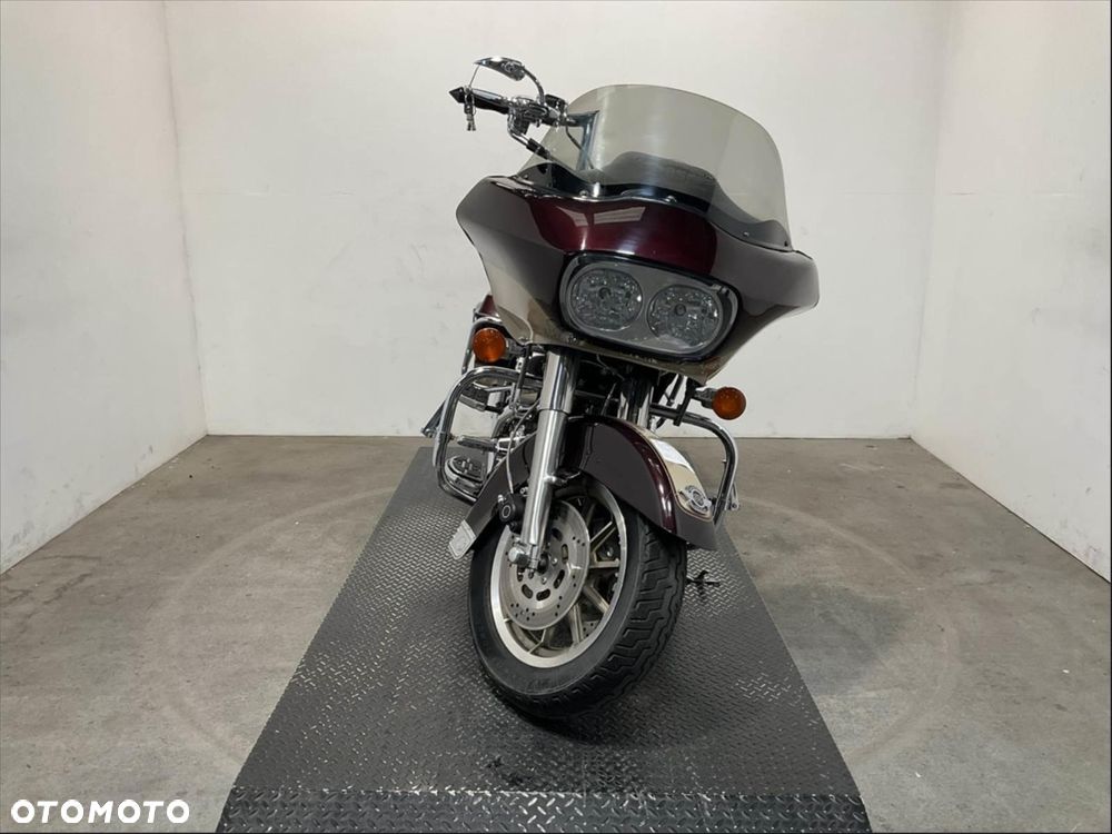 Harley-Davidson Touring Road Glide - 2