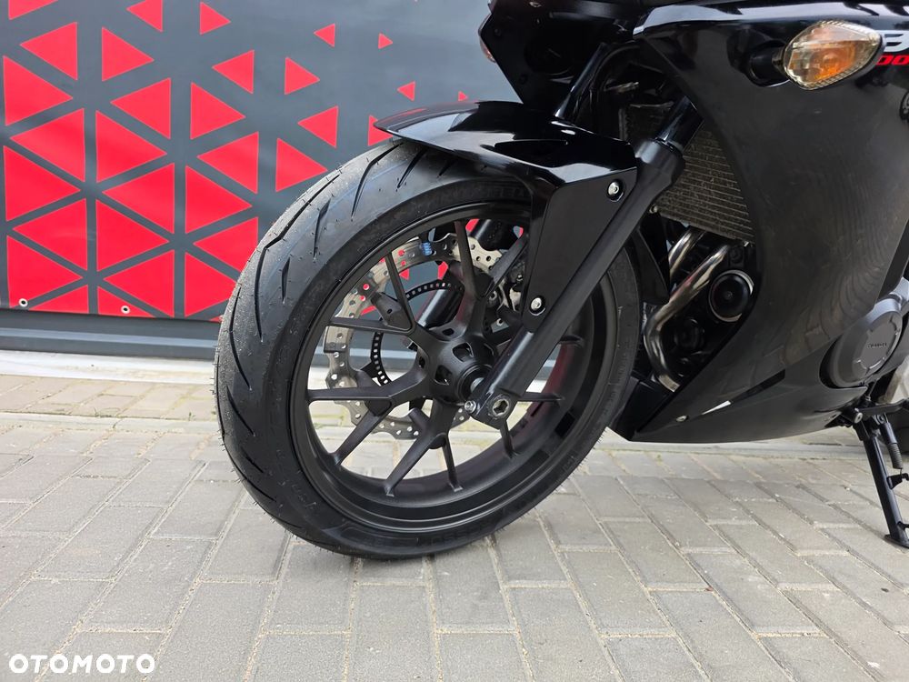 Honda CBR - 12