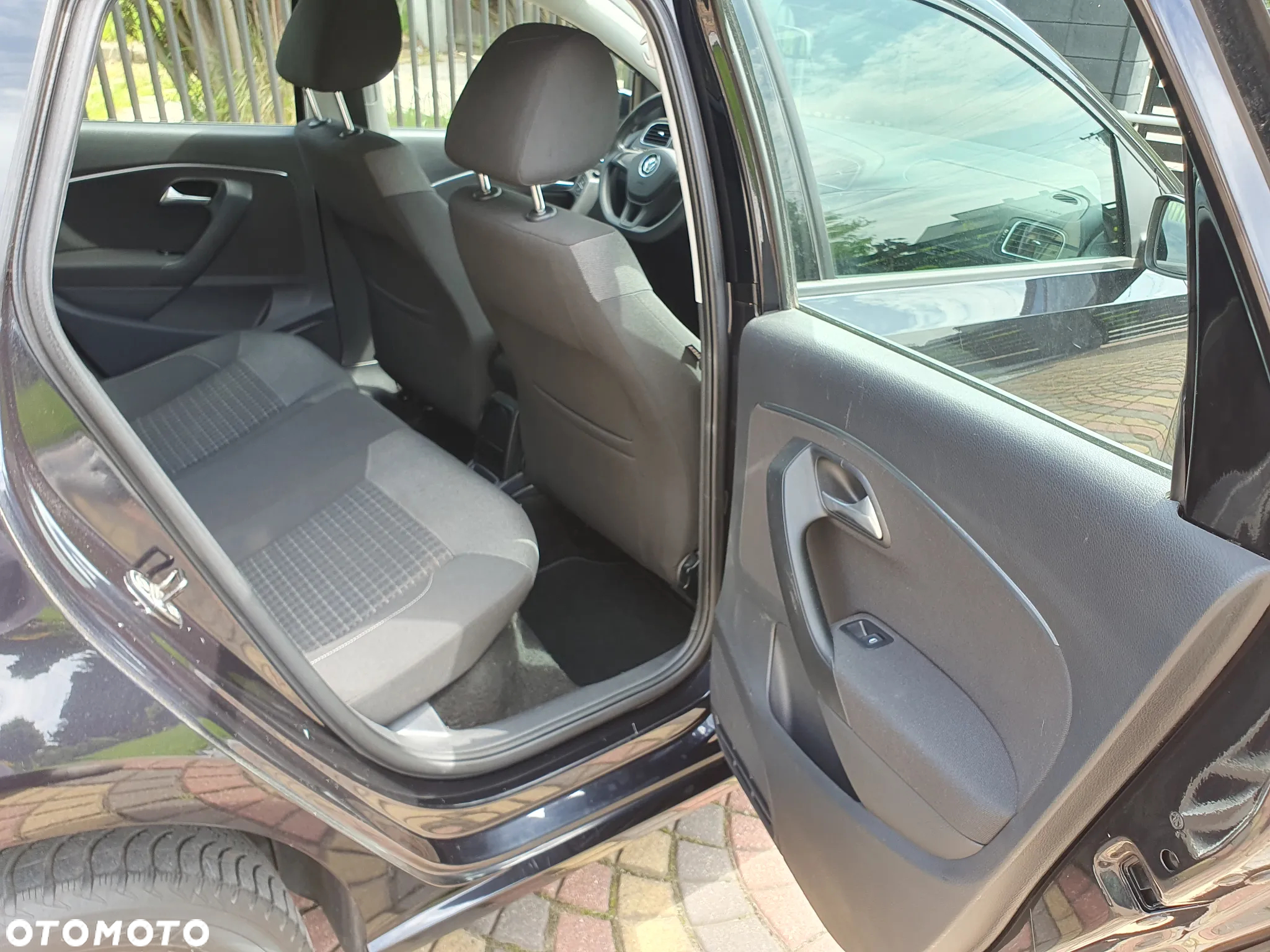 Volkswagen Polo 1.0 (Blue Motion Technology) Comfortline - 14
