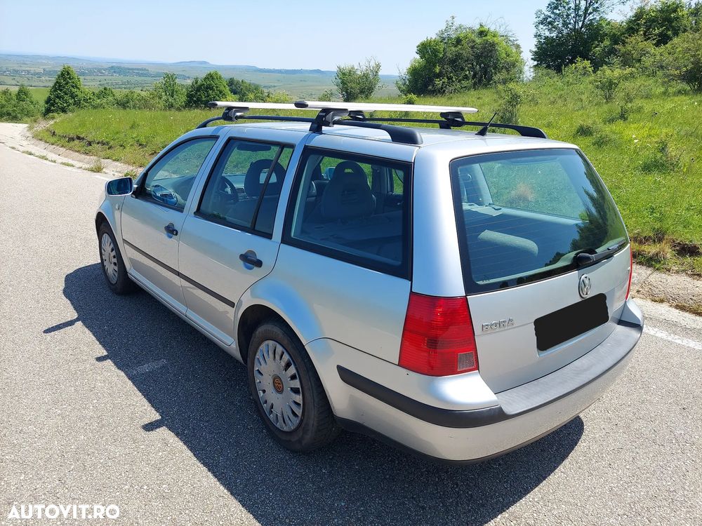 Volkswagen Bora 1.6 - 4