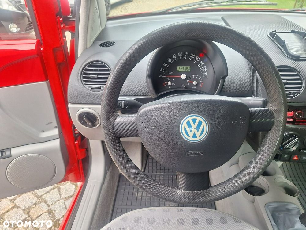 Volkswagen New Beetle 2.0 COLOUR Concept - 11