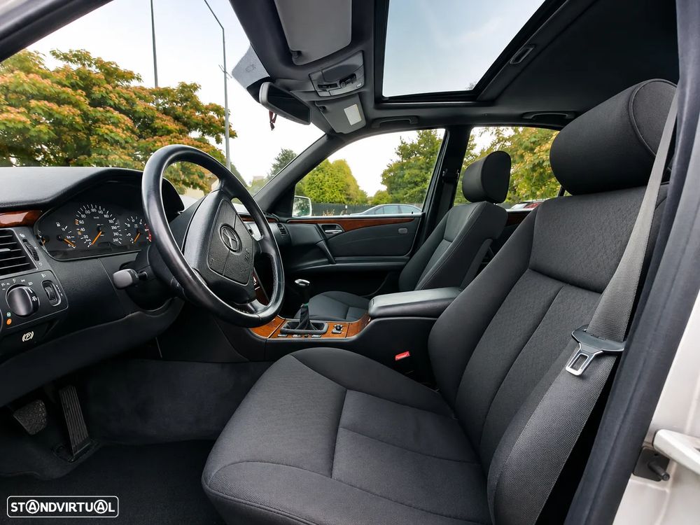 Mercedes-Benz E 220 CDI Elegance - 8