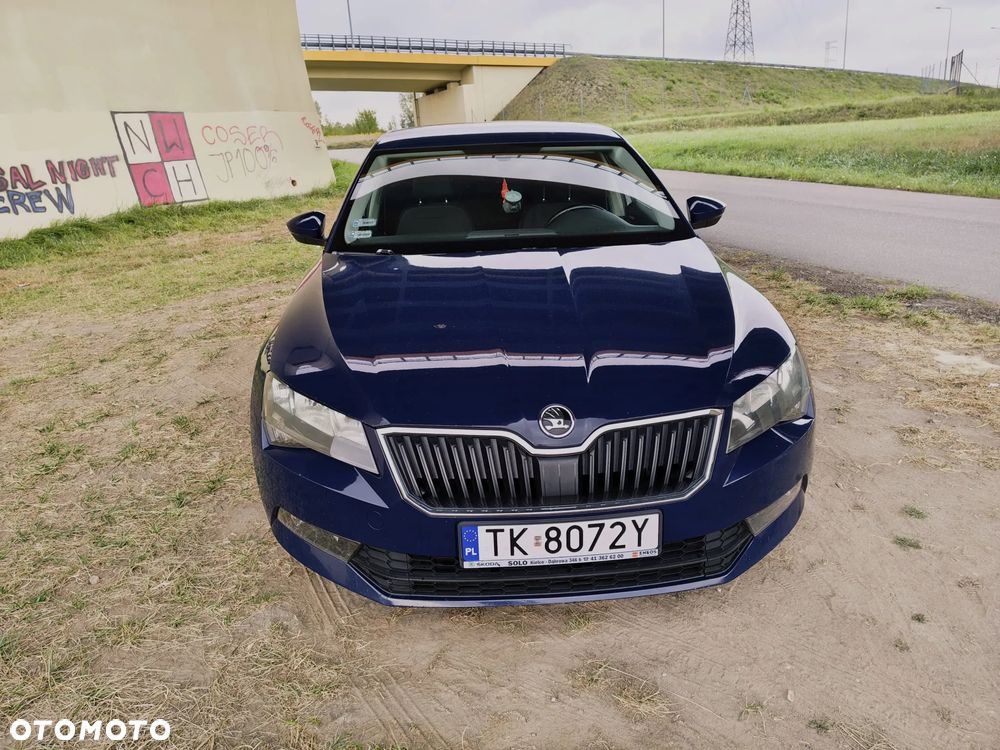 Skoda Superb 2017 photo 3