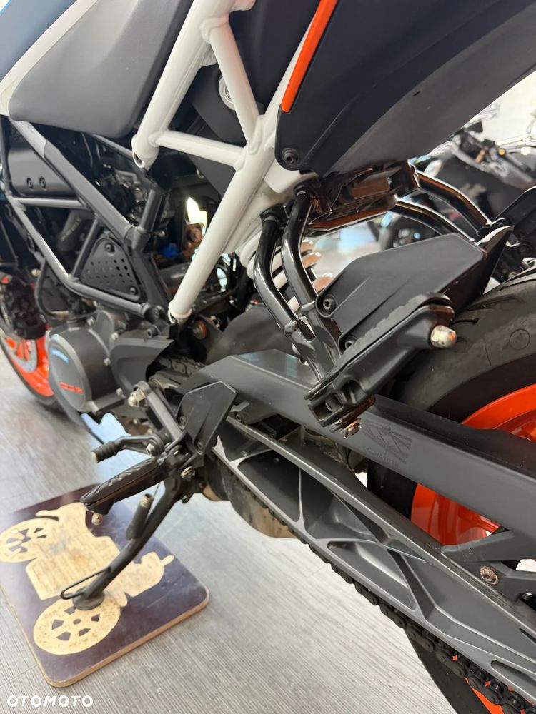KTM Duke 125 - 20