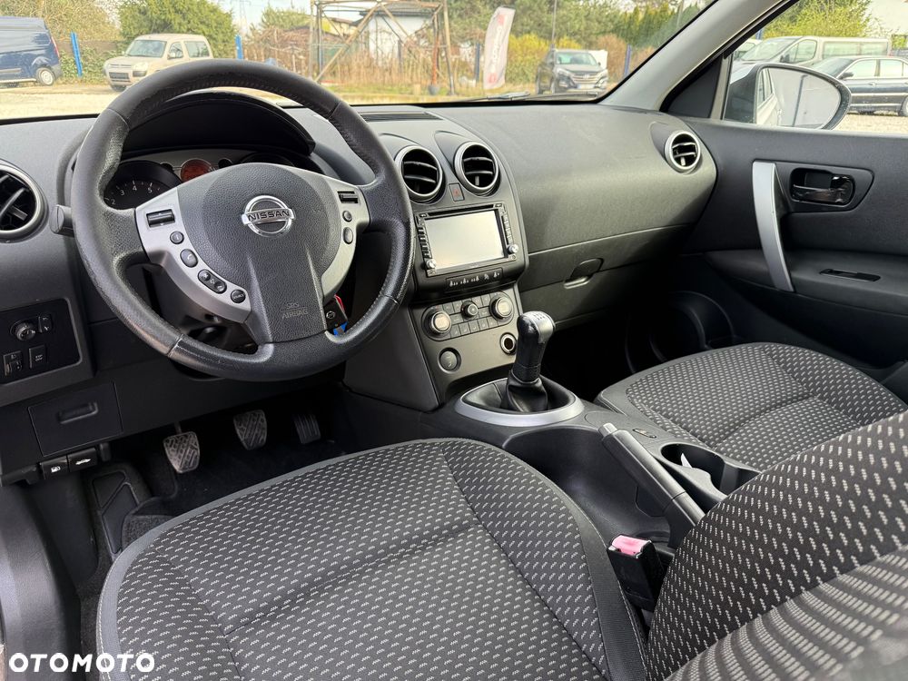 Nissan Qashqai 1.6 Tekna - 26