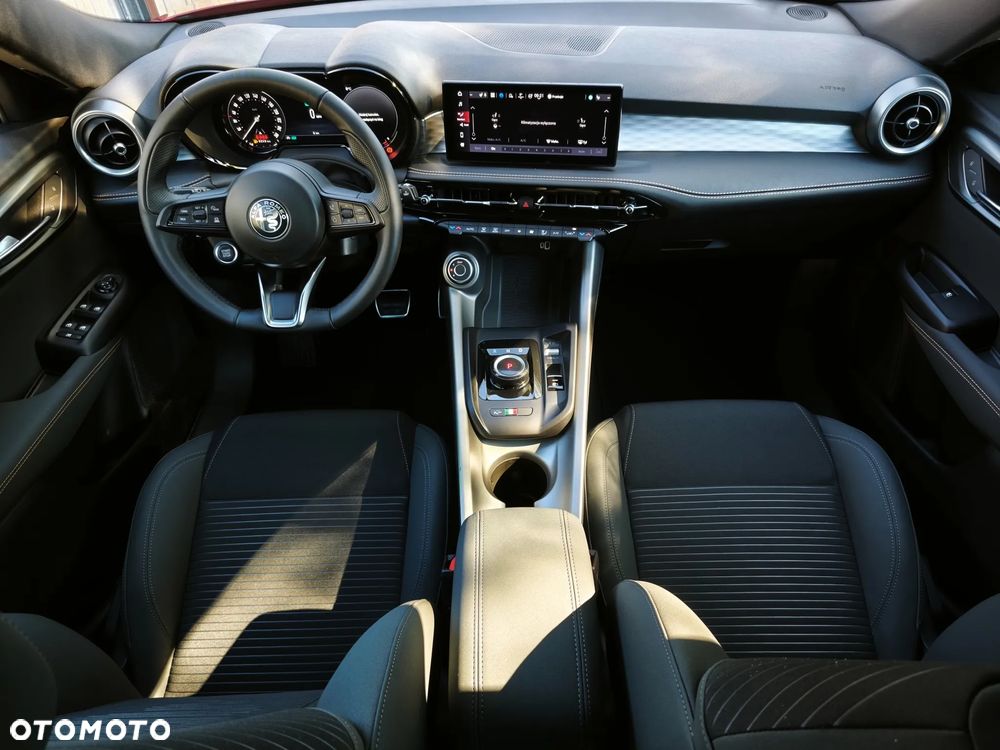 Alfa Romeo Tonale 1.5 T4 GSE mHEV Sprint DCT - 11