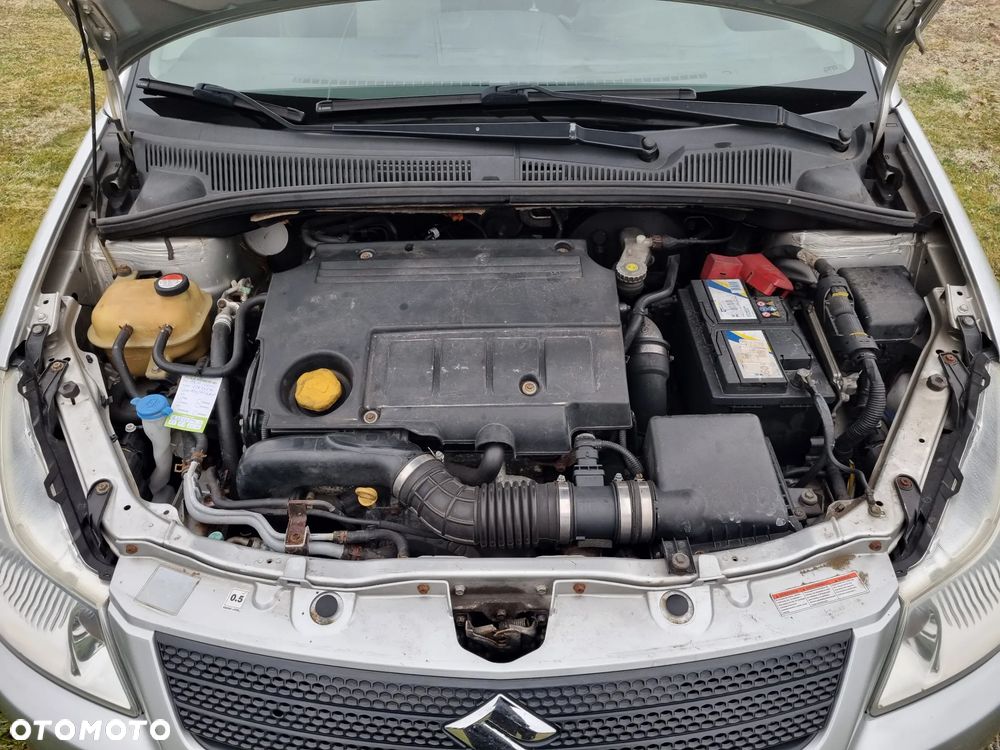 Suzuki SX4 1.9 DDiS DPF 4x4 Comfort - 23
