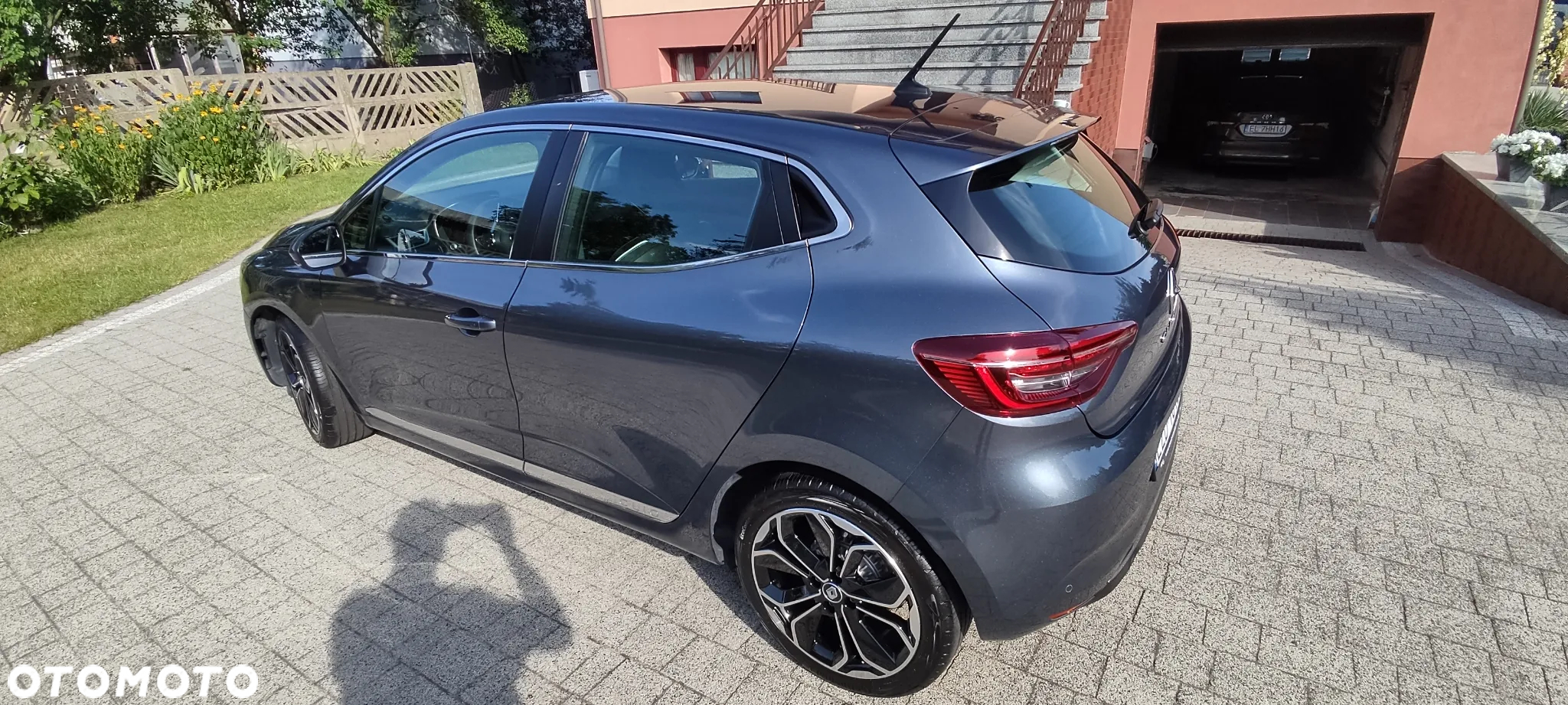 Renault Clio TCe 100 INTENS - 28