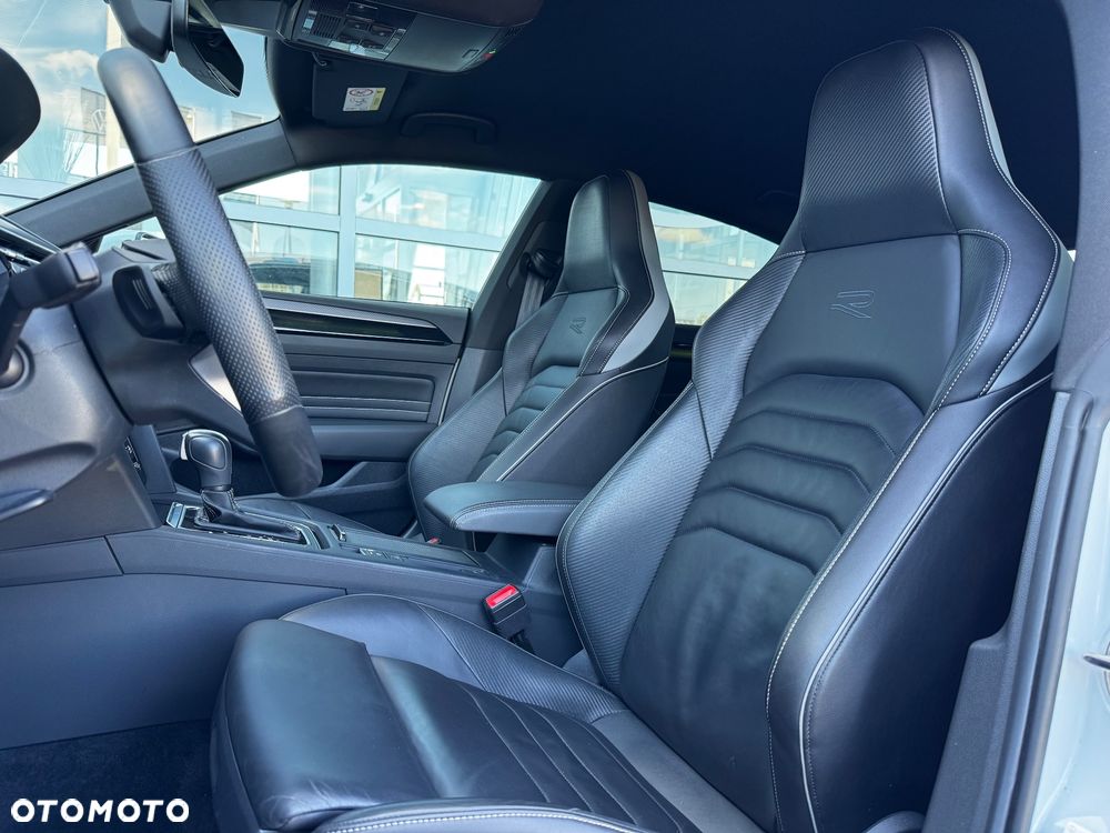 Volkswagen Arteon 2.0 TDI SCR DSG R-Line - 11