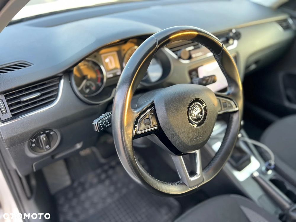 Skoda Octavia 1.4 TSI Ambition - 12