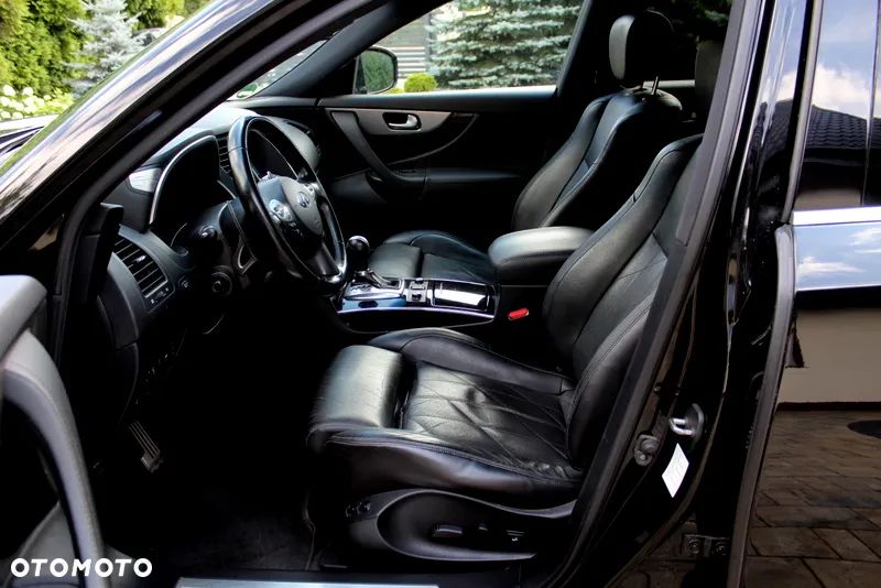 Infiniti QX70 3.0d S Premium - 6