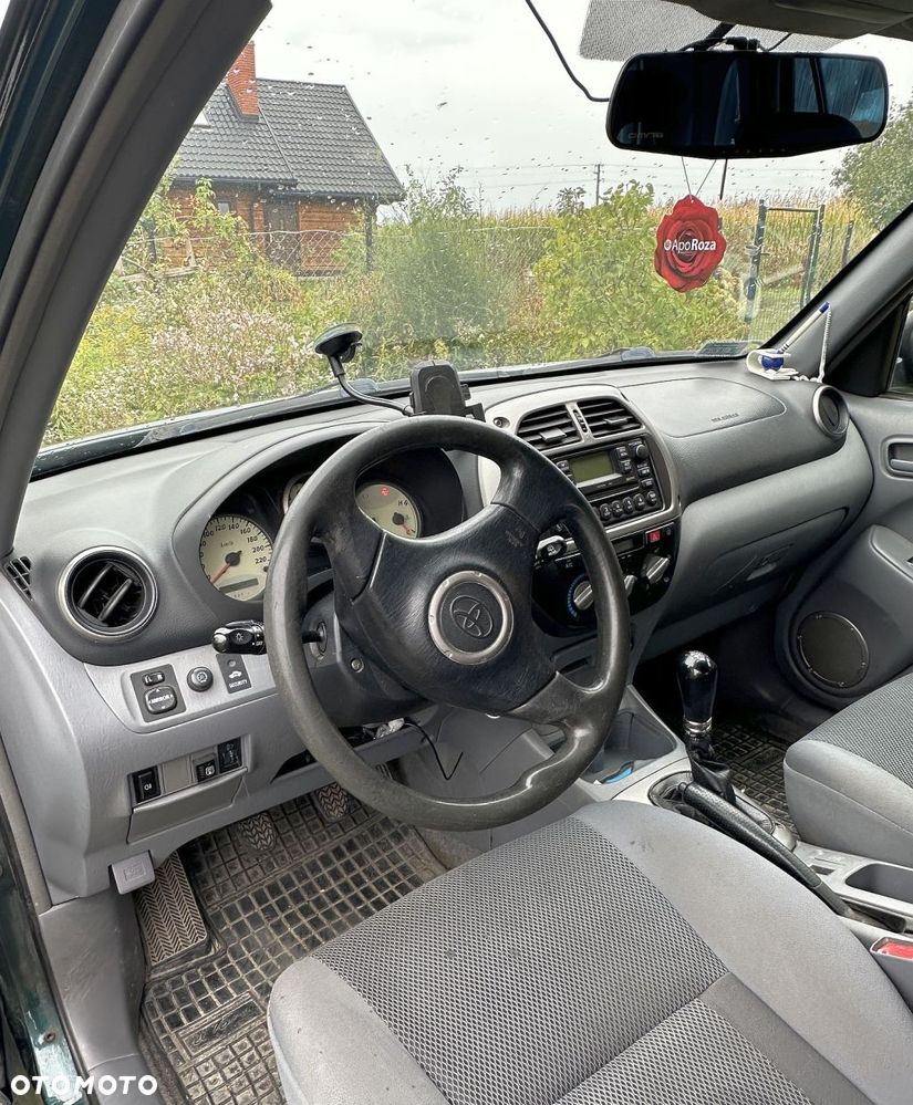 Toyota RAV4 1.8 VVT-i 4x2 - 8