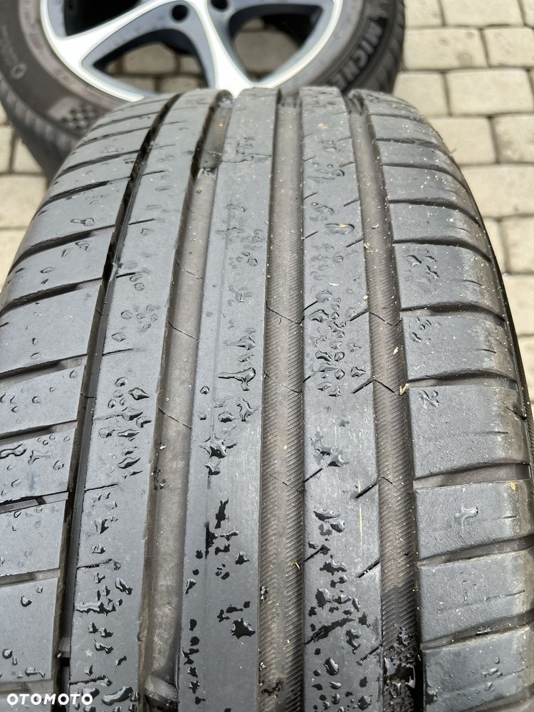 Opony lato 235/60/18 Michelin Pilot Sport 4 Suv z 2021 roku - 2