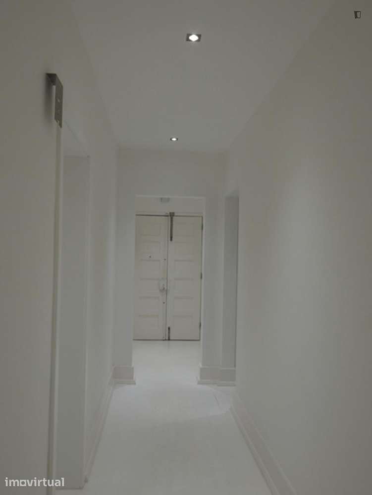 Quarto - localizado em Saldanha Lisbon - Grande imagem: 5/7