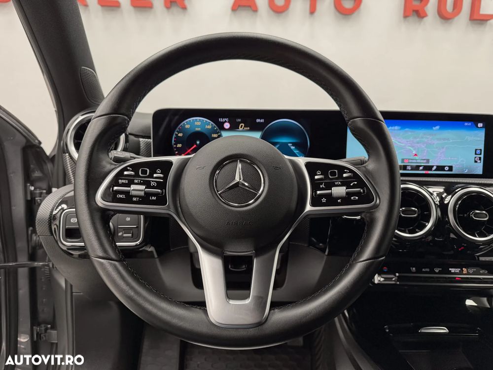 Mercedes-Benz A 220 d 4Matic 8G-DCT Edition 2020 - 24