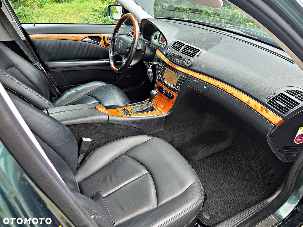 Mercedes-Benz Klasa E 500 4Matic Automatik Avantgarde - 21