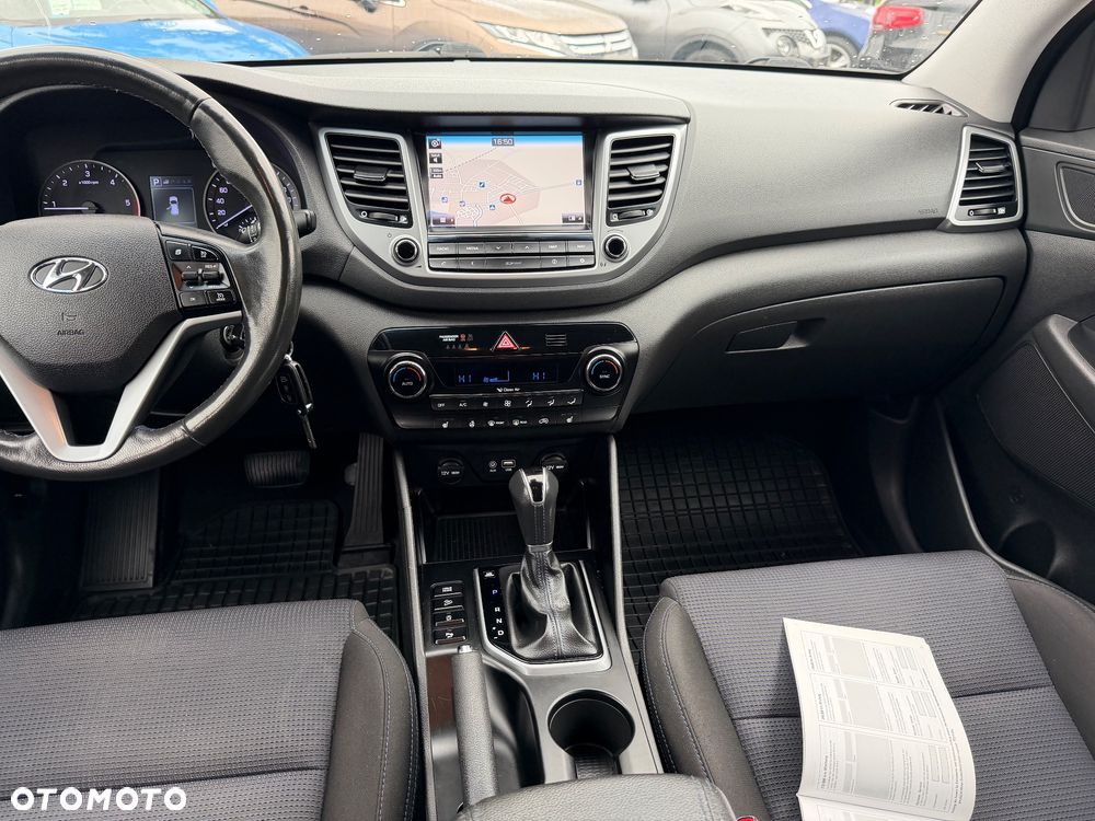 Hyundai Tucson blue 1.7 CRDi 2WD DCT Style - 12