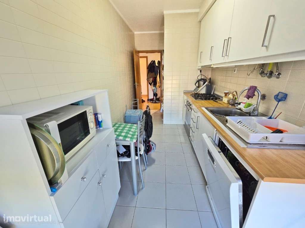 Apartamento T3 com estacionamento - Grande imagem: 3/20