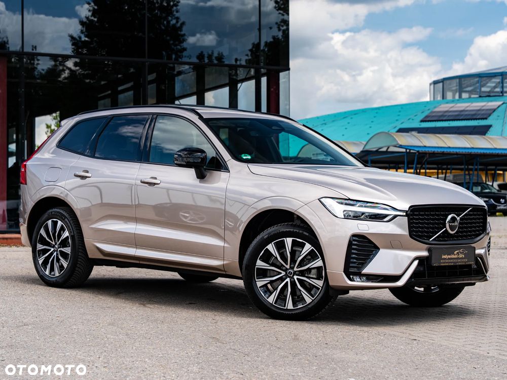 Volvo XC 60 B4 B Plus Dark - 9