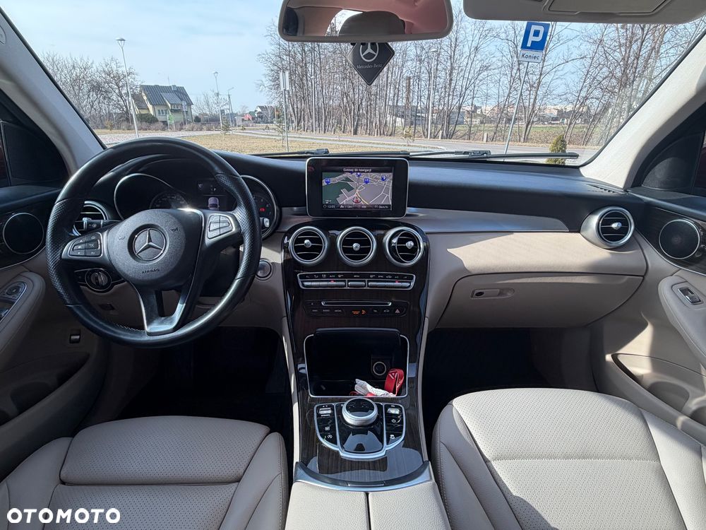 Mercedes-Benz GLC - 16