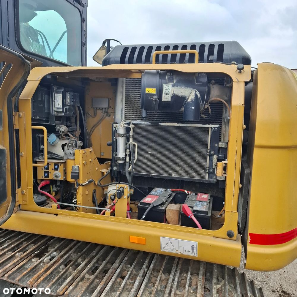 Caterpillar 319D - 9