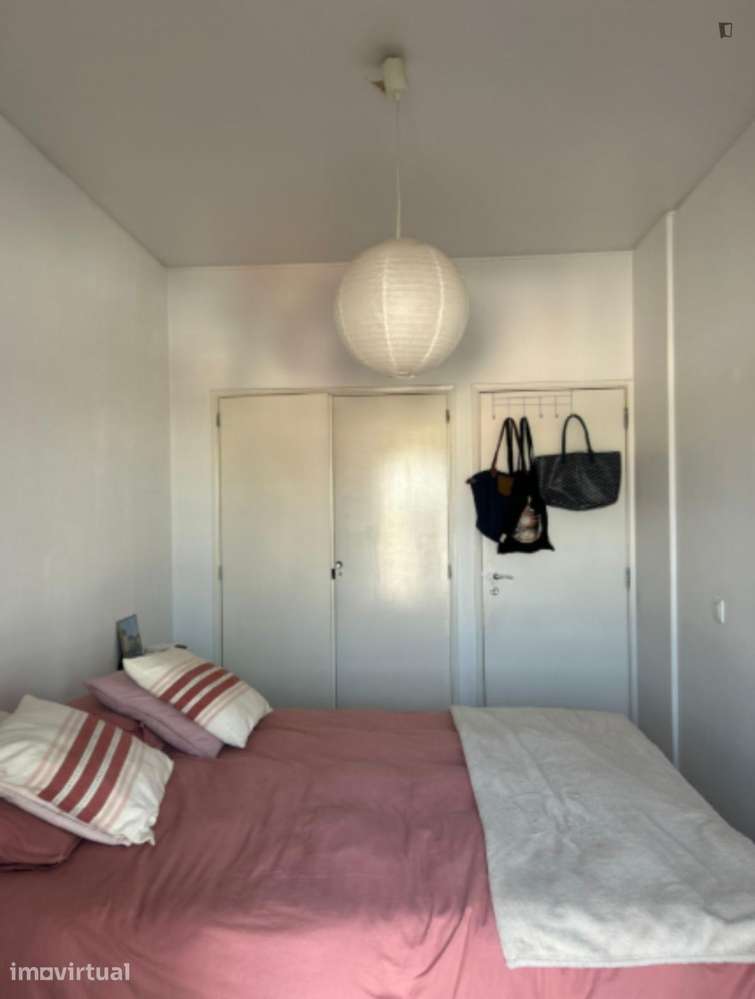 Quarto - localizado em Alvalade Lisbon - Grande imagem: 2/9