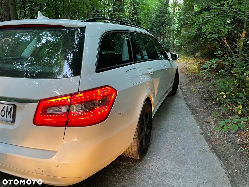 Mercedes-Benz Klasa E 200 CDI BlueEff - 9