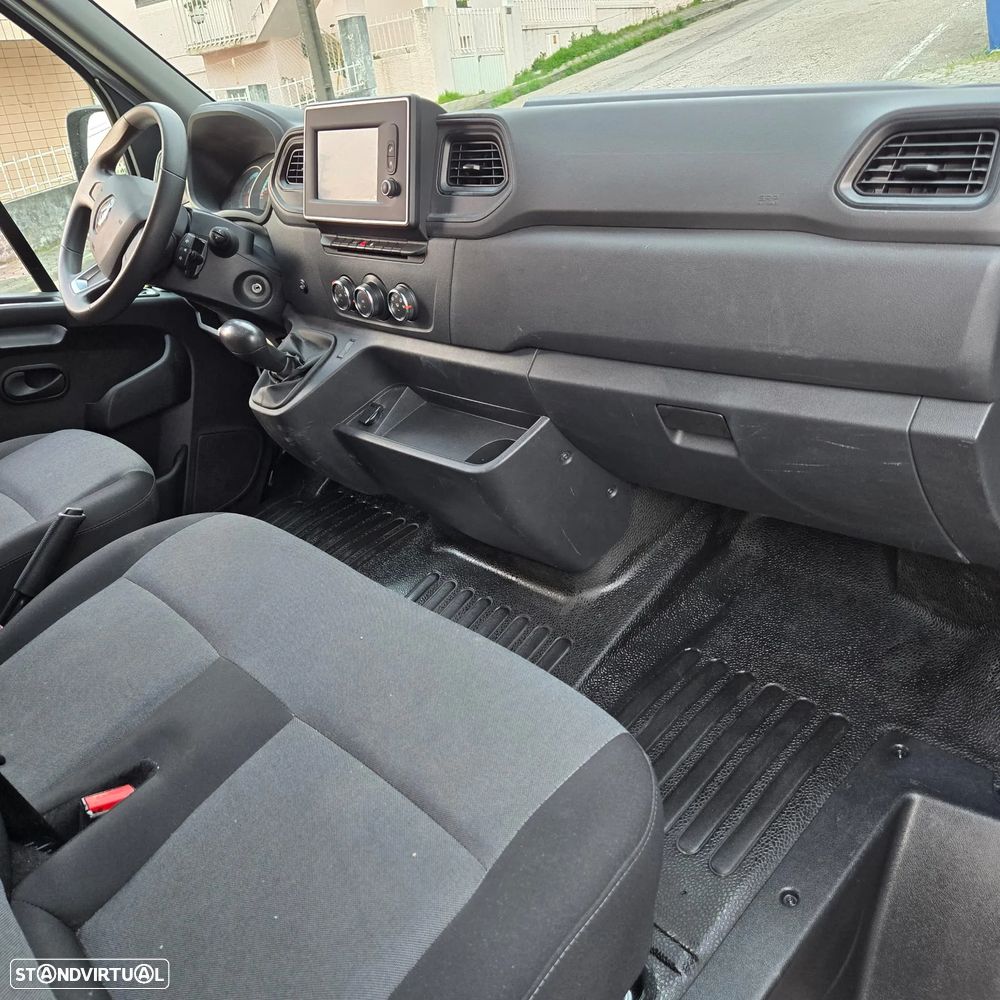 Renault Master E-Tech - 8