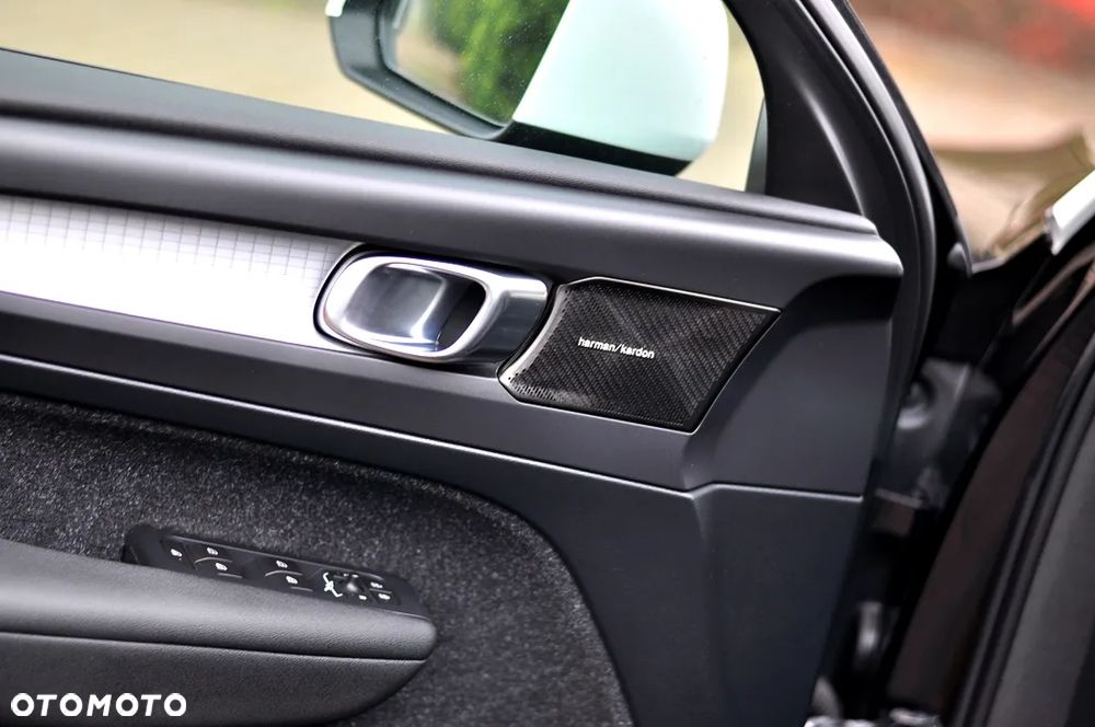 Volvo XC 40 T3 Momentum - 16