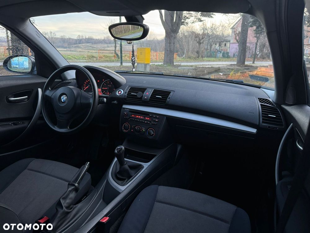 BMW Seria 1 116i - 7