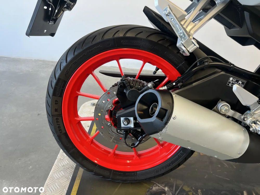 Yamaha MT - 19