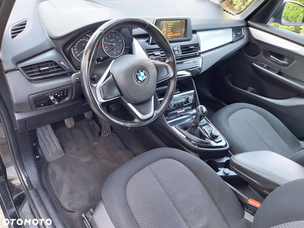 BMW Seria 2 216i - 9