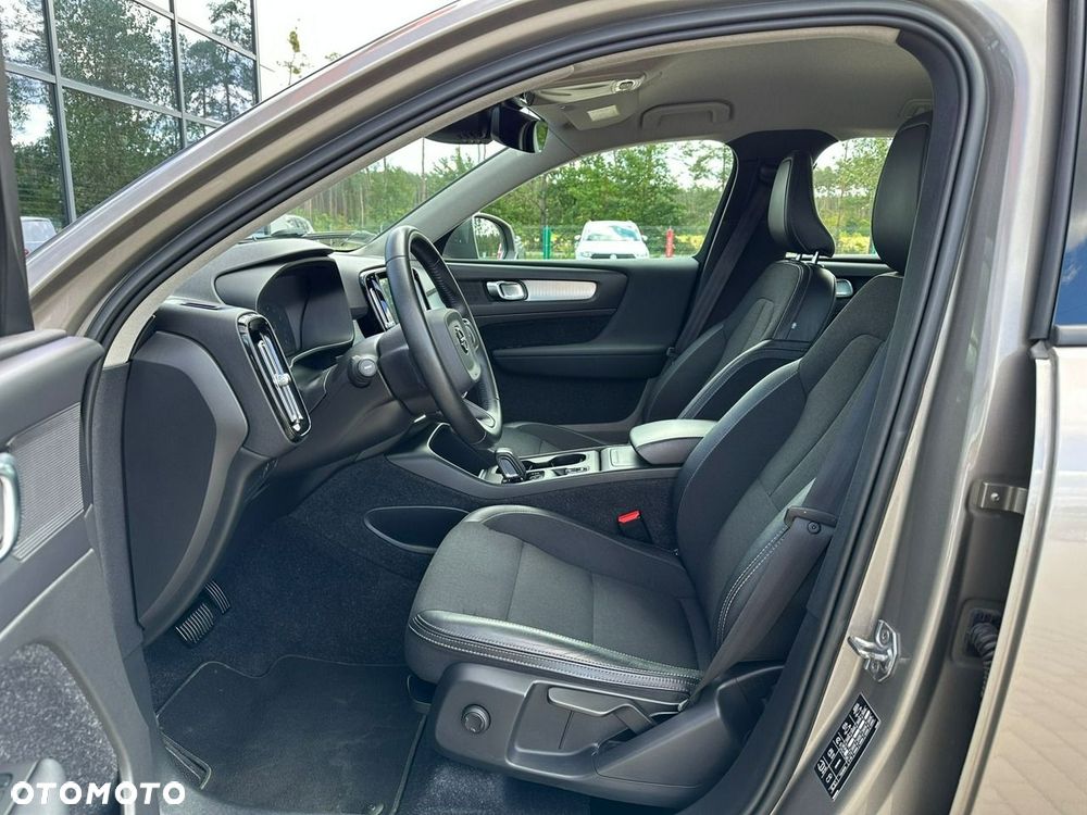 Volvo XC 40 T3 Geartronic Momentum - 12