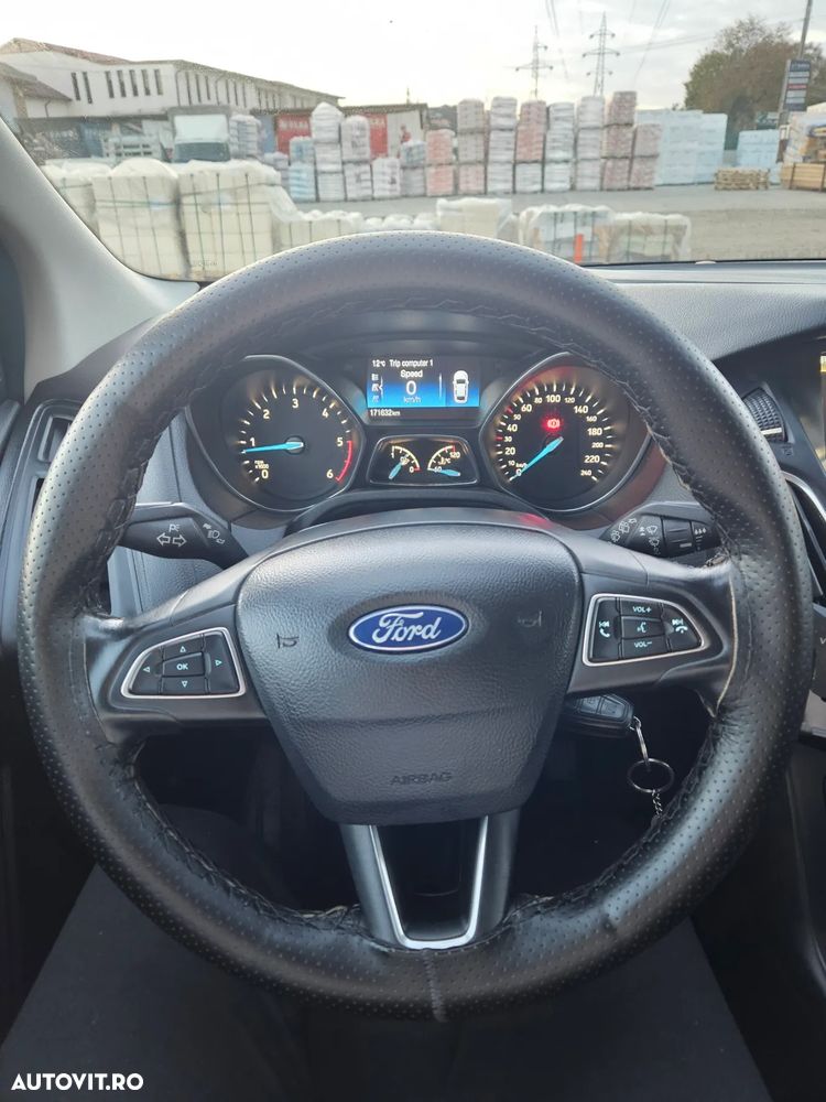 Ford Focus 1.6 TDCI DPF Trend - 8
