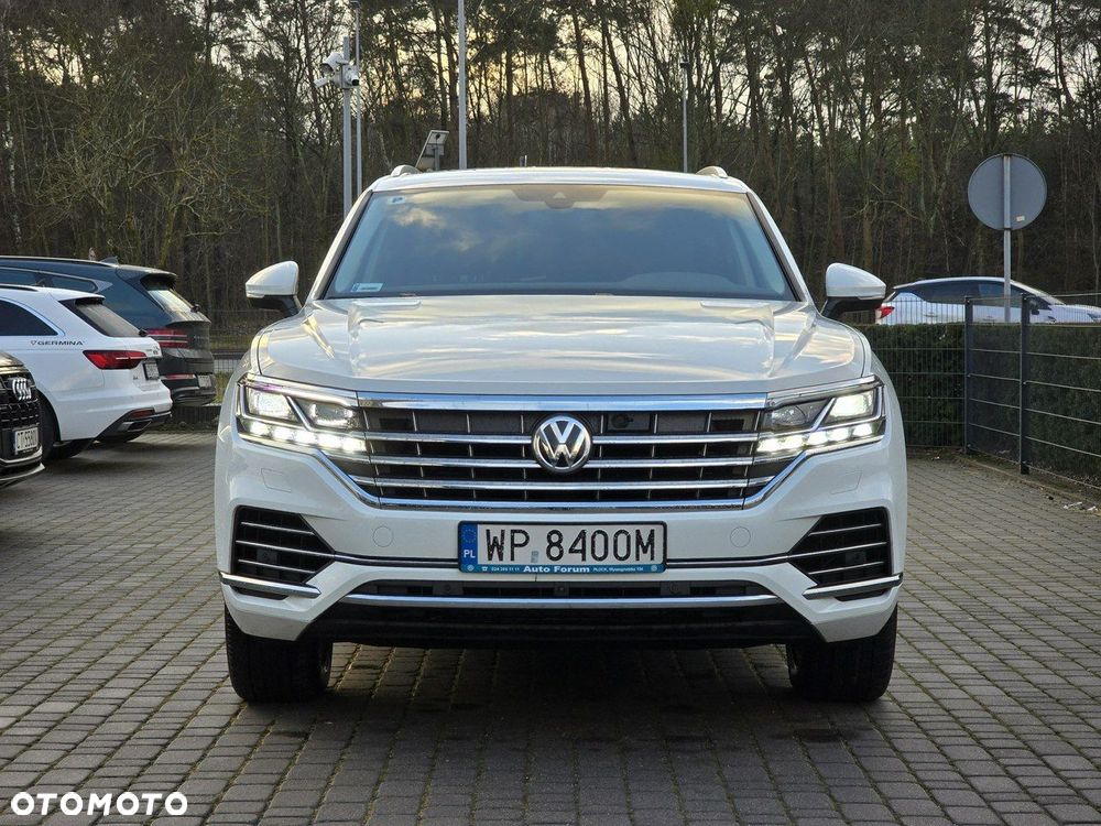 Volkswagen Touareg - 2
