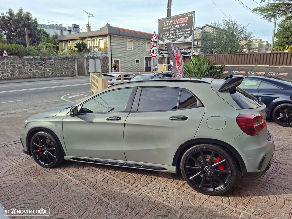 Mercedes-Benz GLA 45 AMG - 12