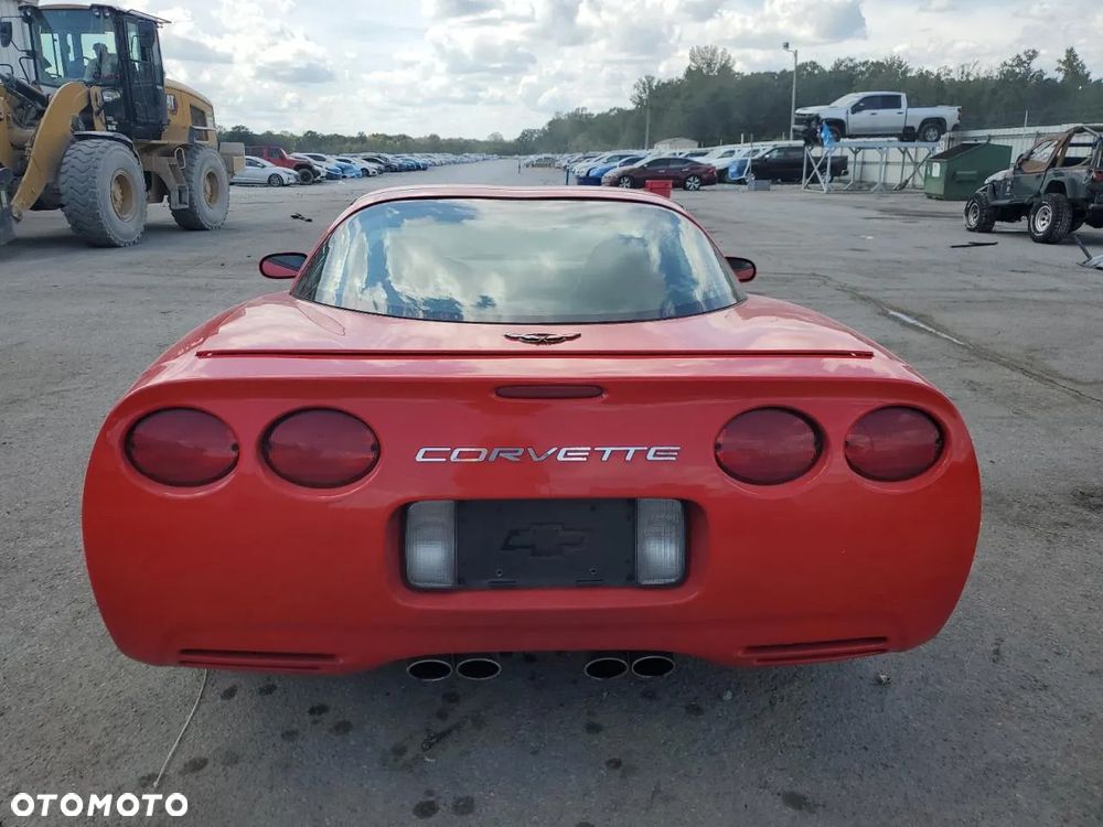 Chevrolet Corvette - 6