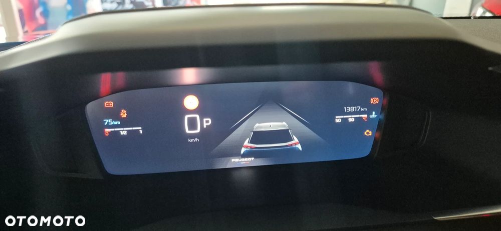 Peugeot 2008 PureTech 130 Allure S&S EAT8 - 17