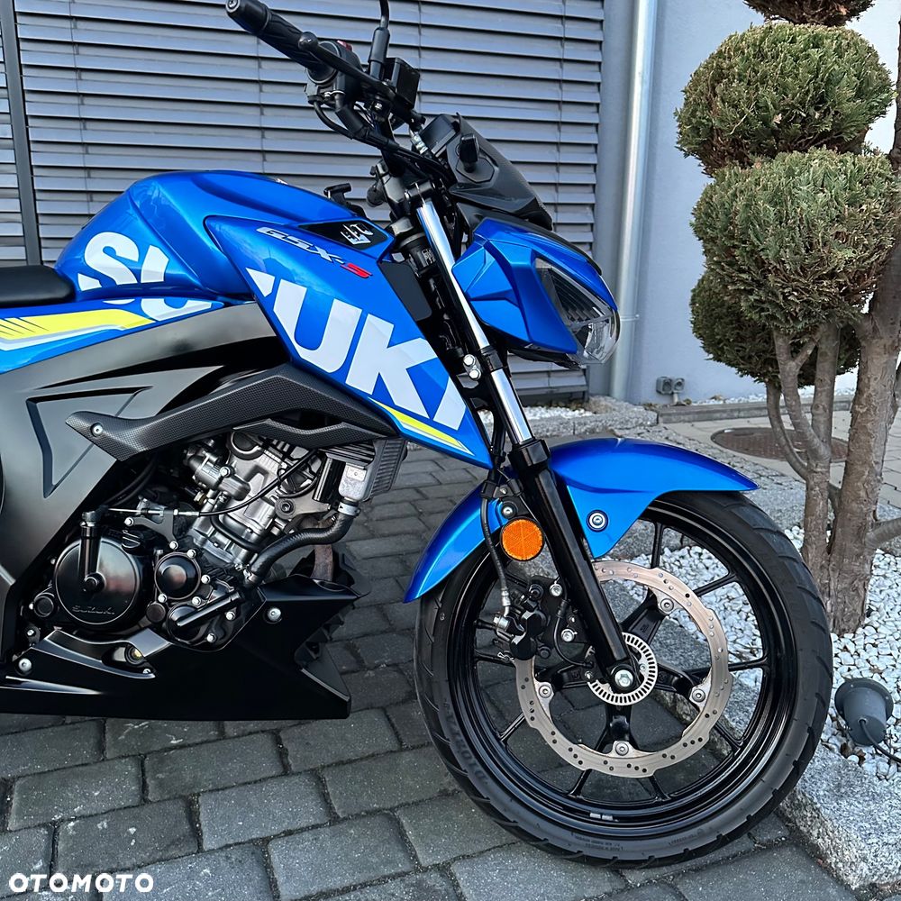Suzuki GSX - 5
