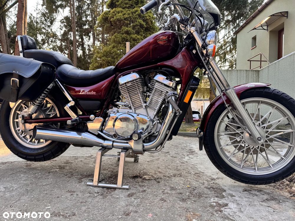 Suzuki Intruder - 8