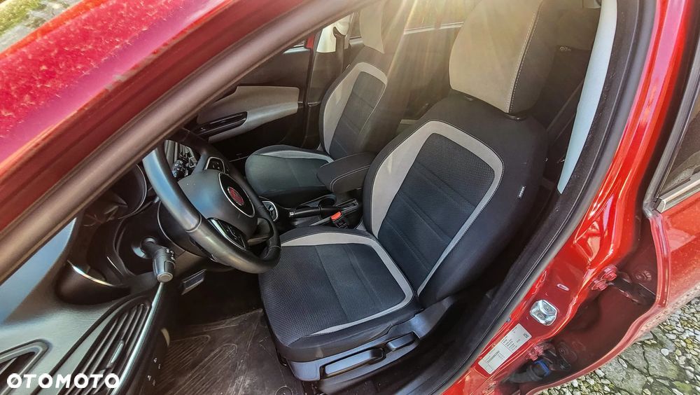 Fiat Tipo 1.4 T-Jet 16v Lounge EU6d - 5