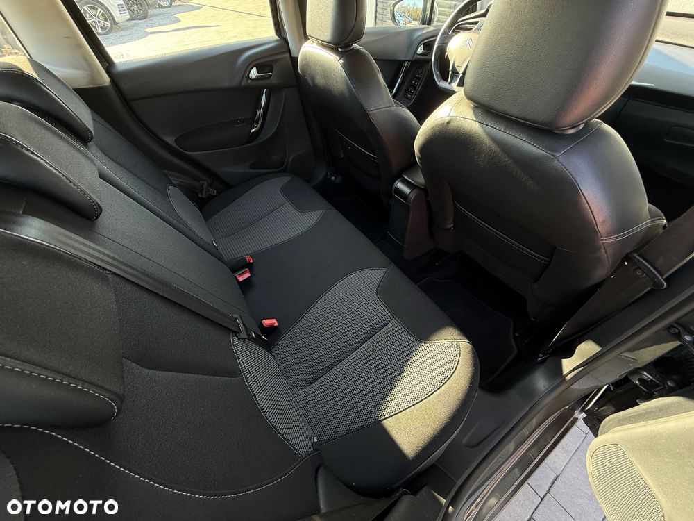 Citroën C3 e-HDi 90 FAP Exclusive - 26