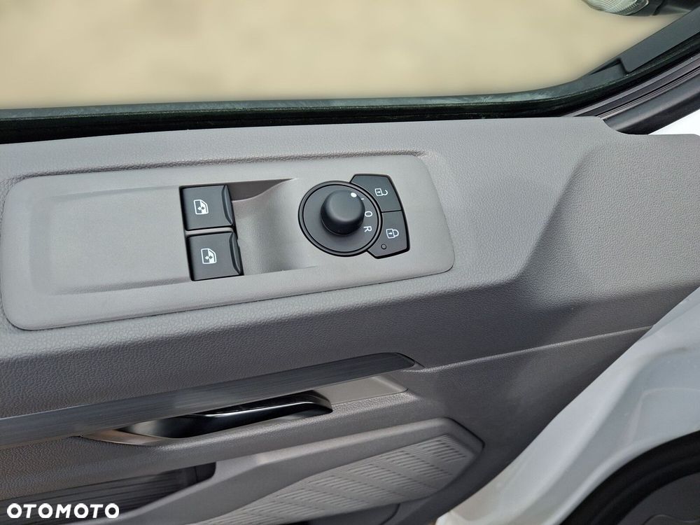 Volkswagen Transporter Furgon Plus - 24