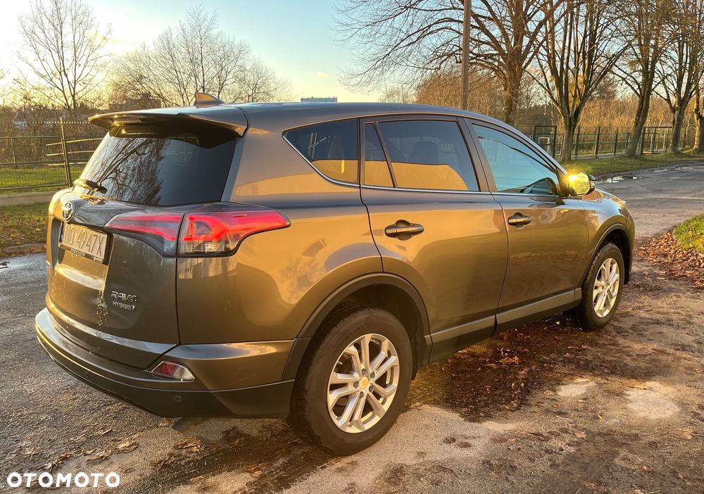 Toyota RAV4 - 7