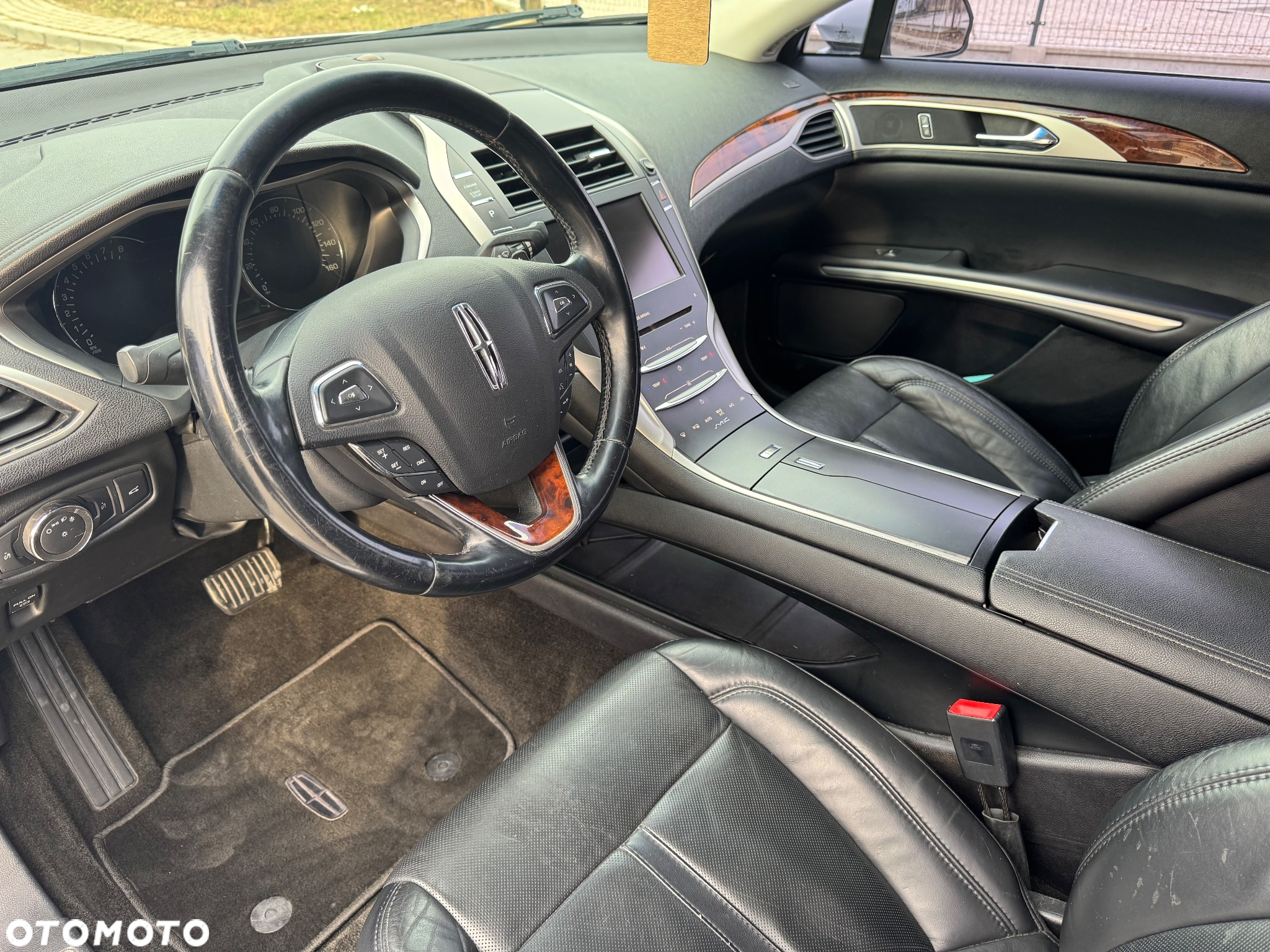 Lincoln MKZ - 20