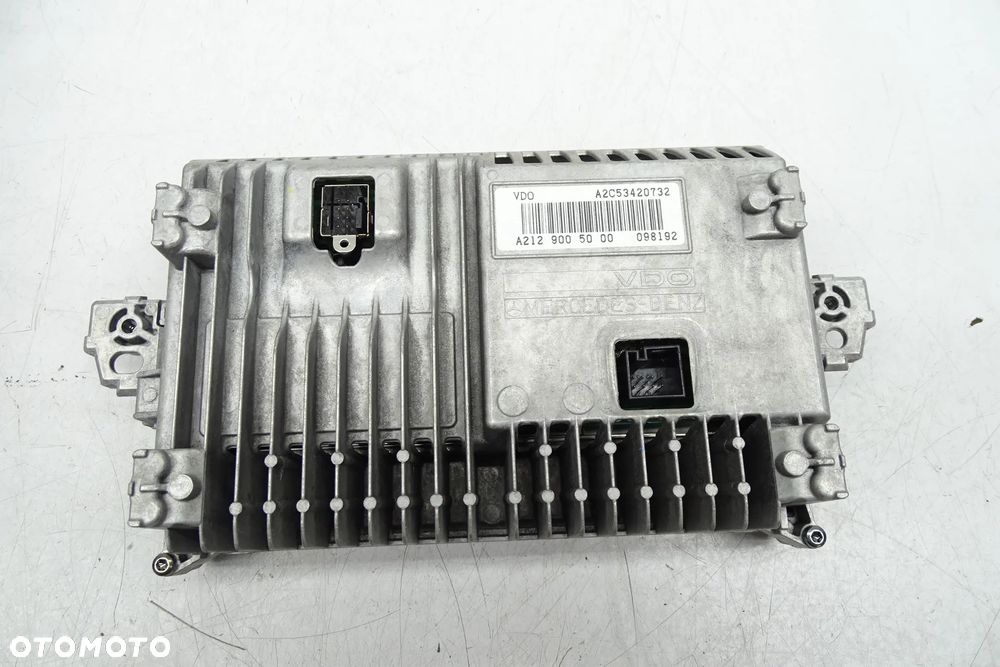 Mercedes E Klasa W212 W207 Radio z wyświetlaczem A2129008409 A2129005000 - 6