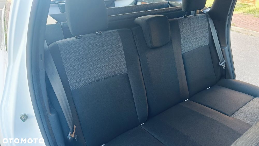 Dacia Duster 1.6 16V 4x2 - 17