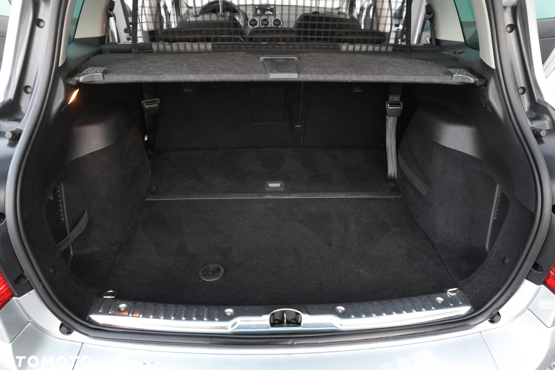 Peugeot 308 SW BlueHDi 120 EAT6 Stop & Start Active Business-Paket - 24